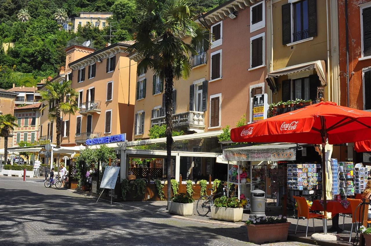 Albergo Meuble Olivi Toscolano Maderno Exterior photo
